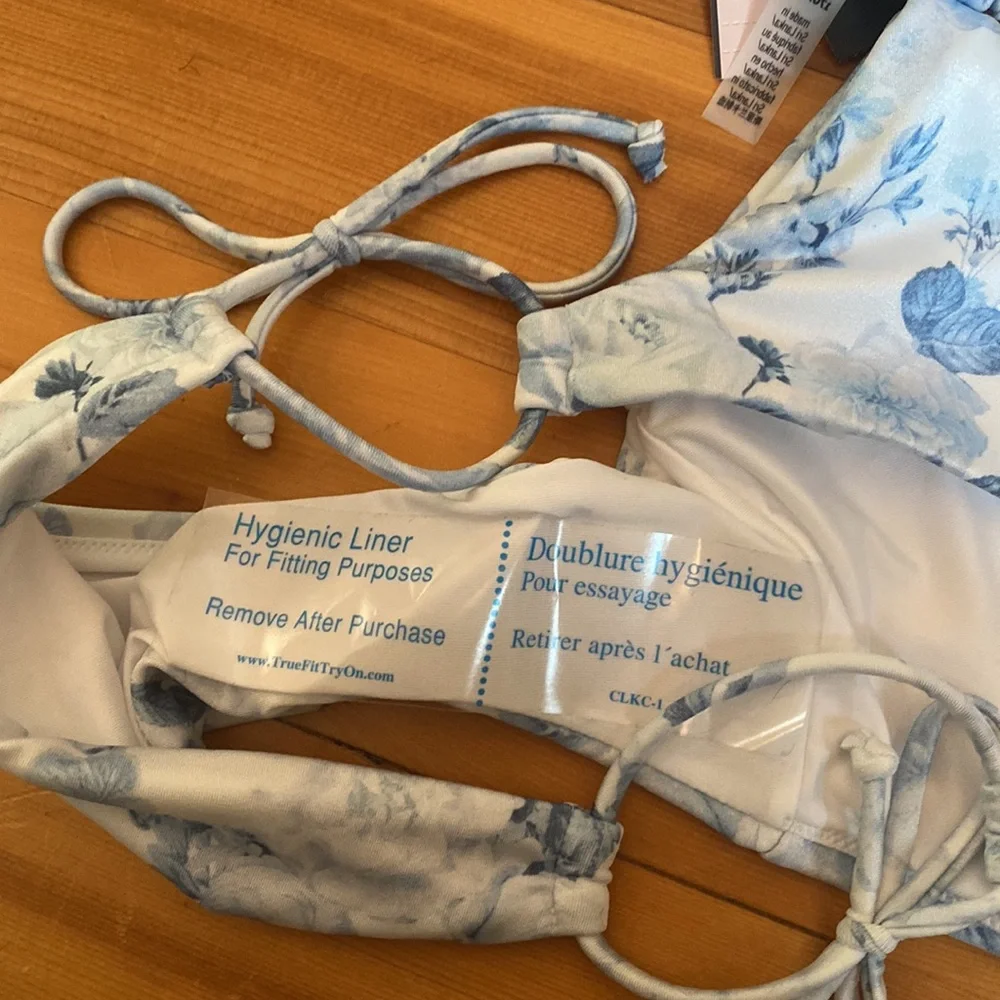 BNWT Victoria’s Secret String Bikini - Picture 6 of 6